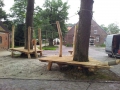 Spielplatzbau mit Rundholz